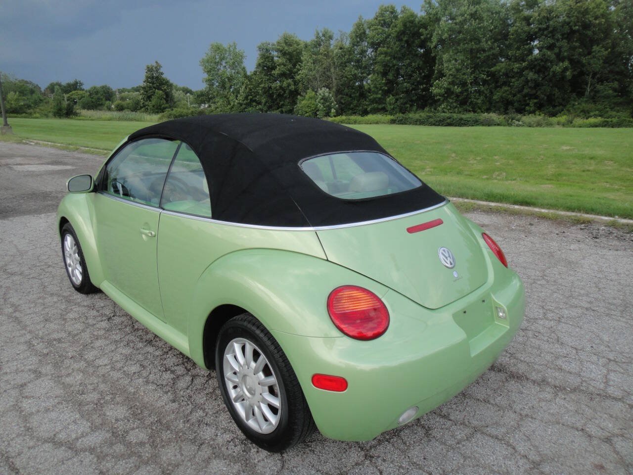 Used 2004 Volkswagen Beetle GLS FWD image 20