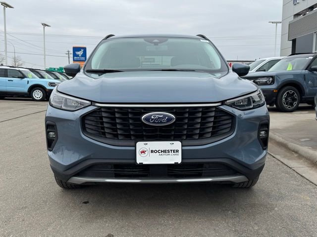 Certified 2025 Ford Escape Platinum AWD/4WD image 33