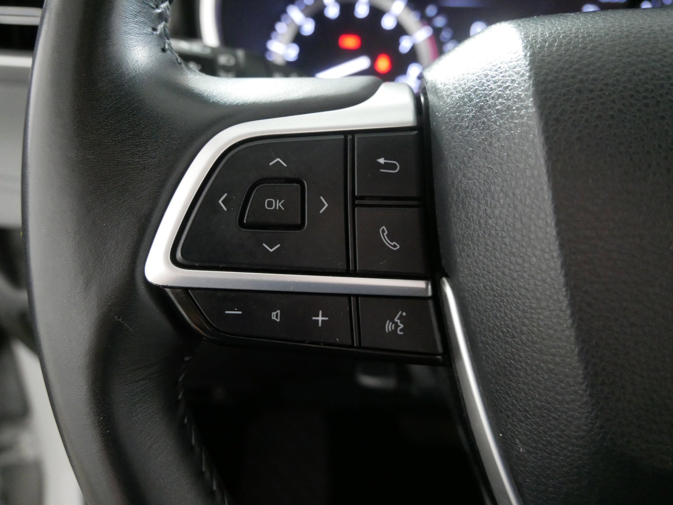 Used 2022 Toyota Highlander XLE image 27