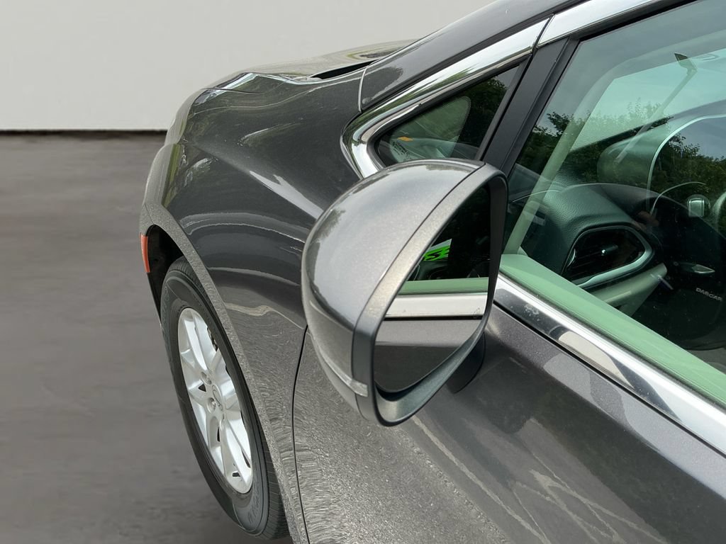 Used 2023 Chrysler Pacifica Touring-L FWD image 11
