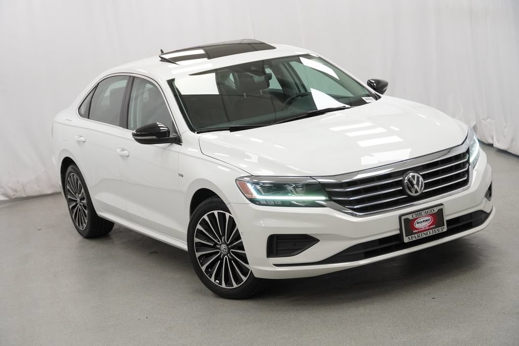 Used 2022 Volkswagen Passat 2.0T FWD image 9