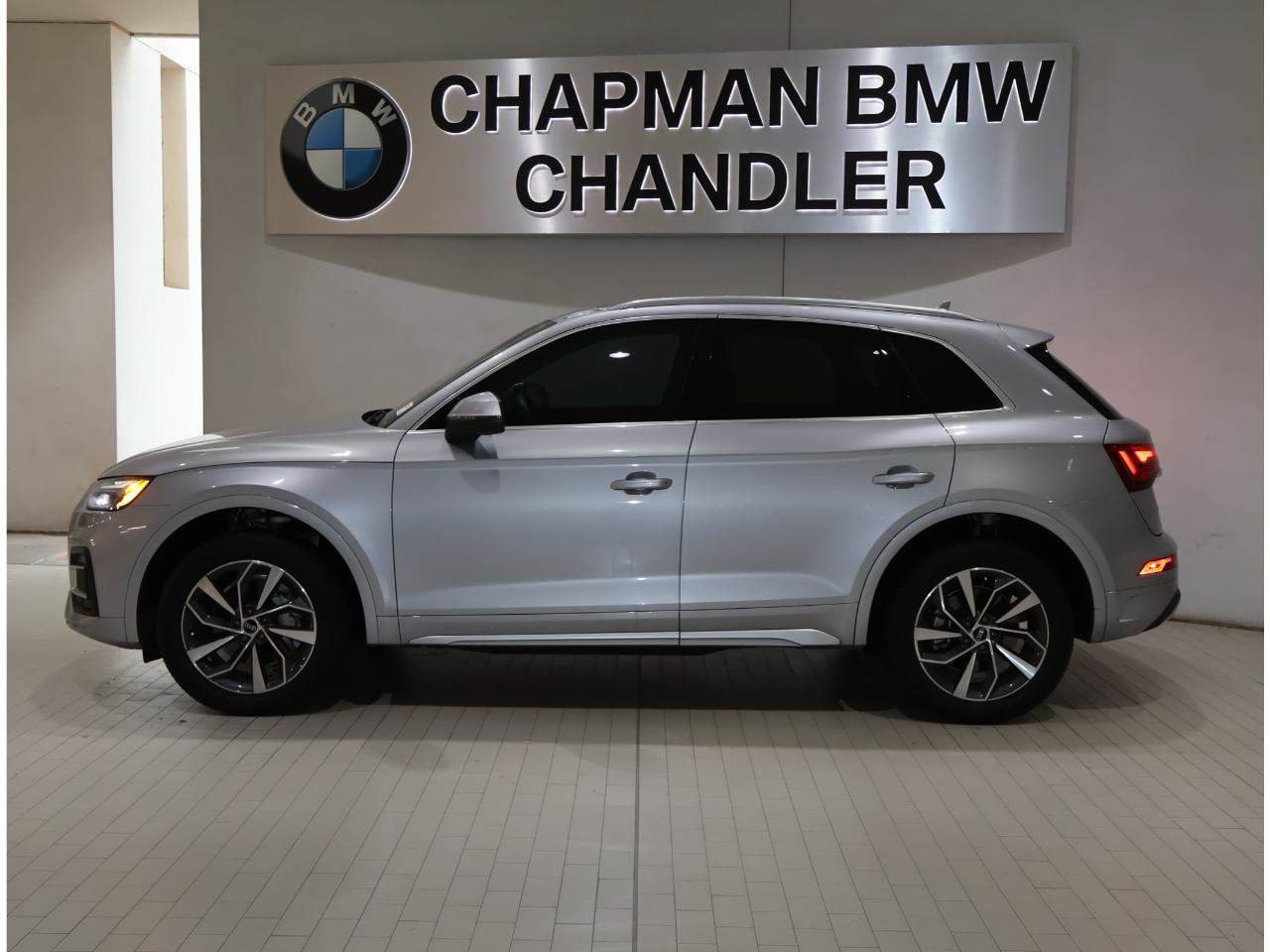 Used 2021 Audi Q5 2.0T Premium Plus w/ Premium Plus Package AWD/4WD image 3