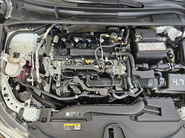 Used 2023 Toyota Corolla SE FWD image 7