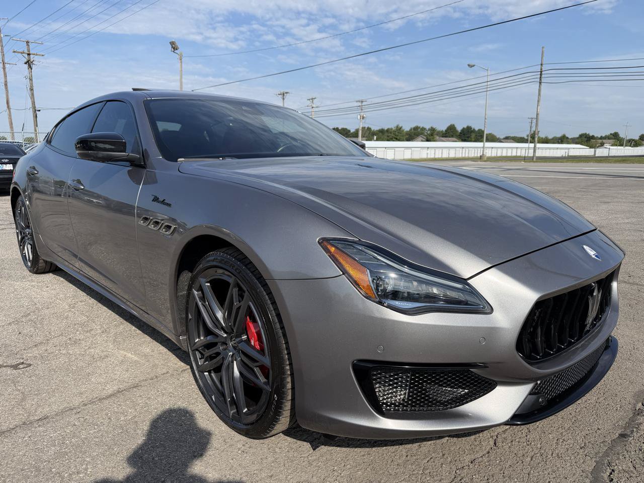 Used 2022 Maserati Quattroporte Modena RWD image 16