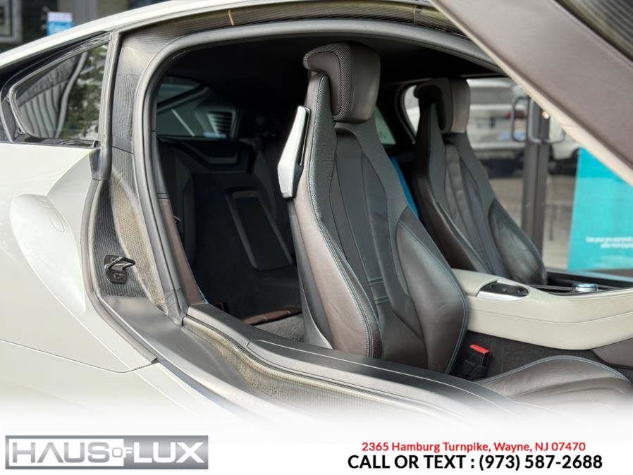 Used 2015 BMW i8 2dr Cpe image 4