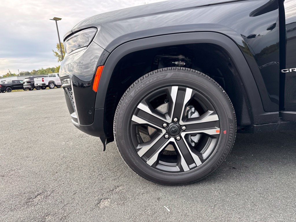 New 2027 Jeep Grand Cherokee Limited AWD/4WD image 41