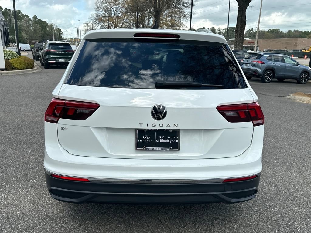 Used 2022 Volkswagen Tiguan SE image 11