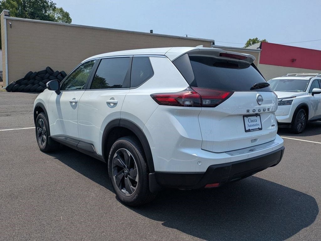 New 2025 Nissan Rogue SV AWD/4WD image 28