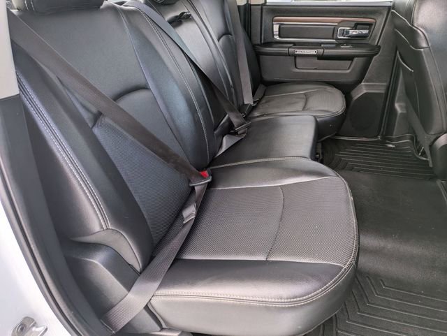 Used 2017 RAM 1500 Laramie AWD/4WD image 28