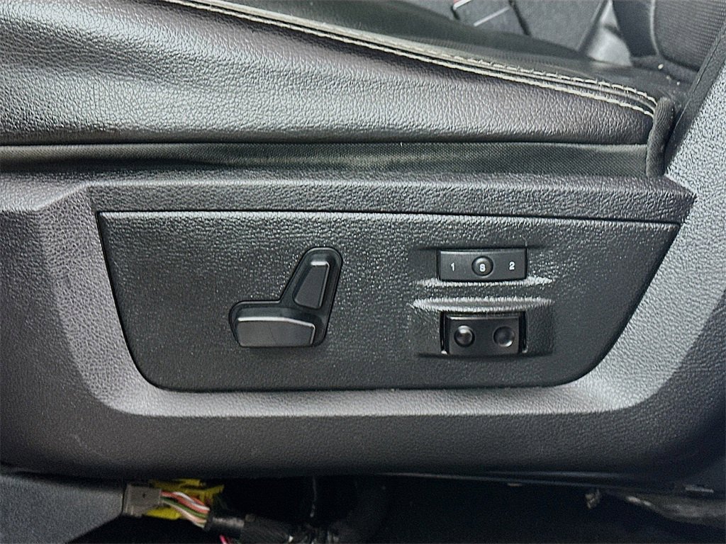 Used 2015 RAM 1500 Laramie image 23