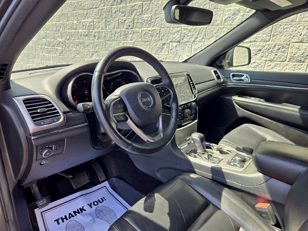 Used 2019 Jeep Grand Cherokee Limited w/ Trailer Tow Group IV AWD/4WD image 14