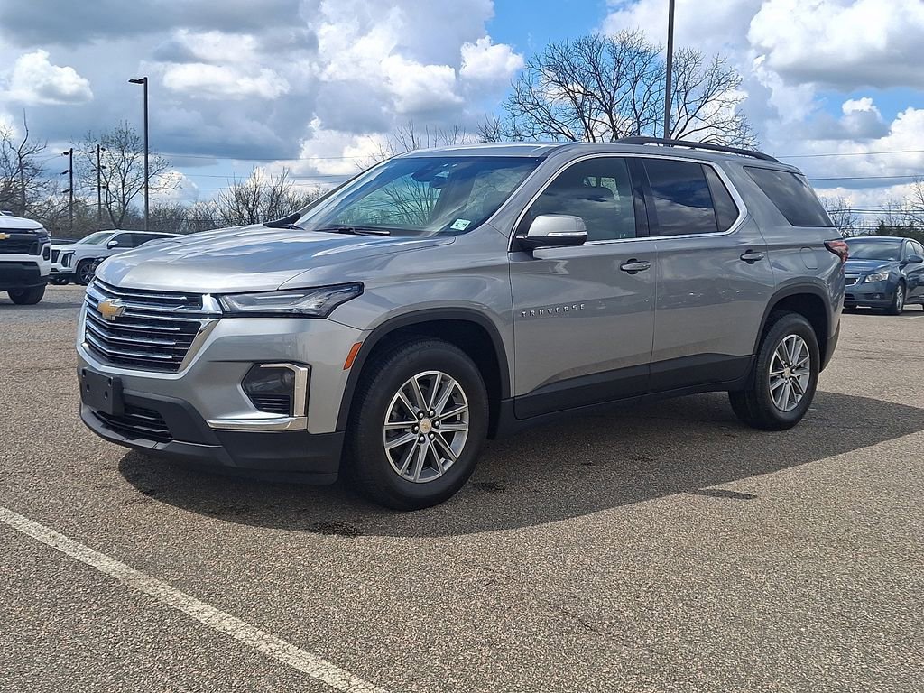 Used 2023 Chevrolet Traverse LT AWD/4WD image 6