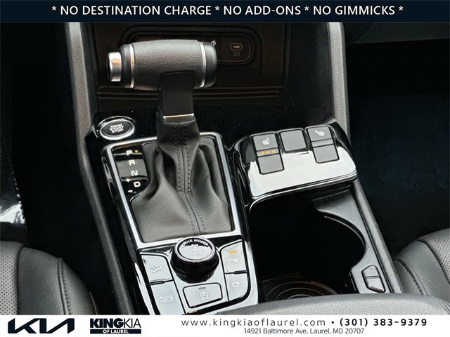 Used 2025 Kia Sportage EX image 7