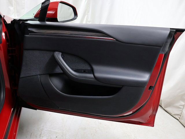 Used 2023 Tesla Model S Standard Range image 32