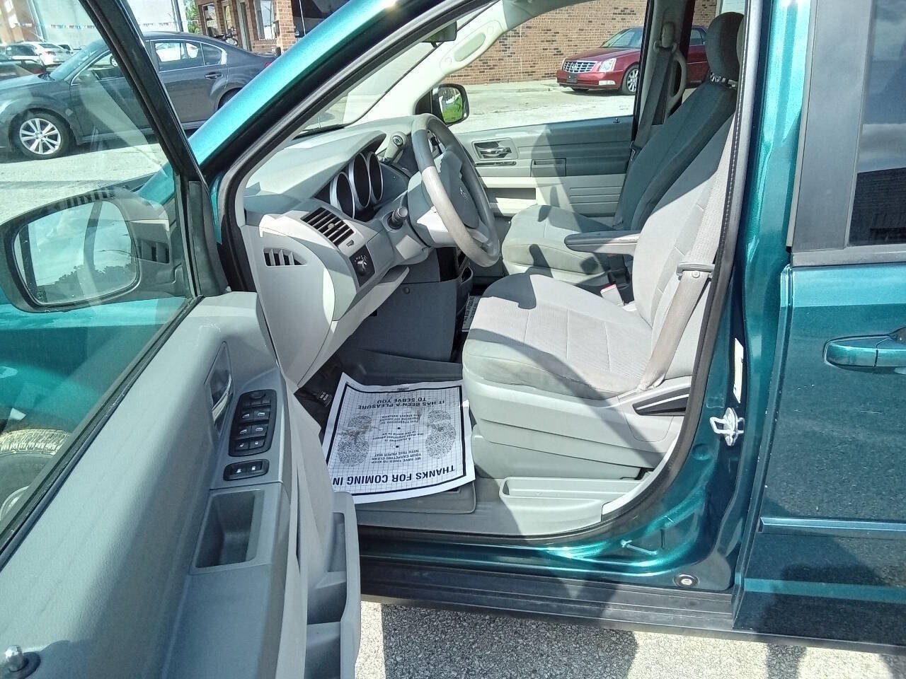 Used 2009 Dodge Grand Caravan SE FWD image 12