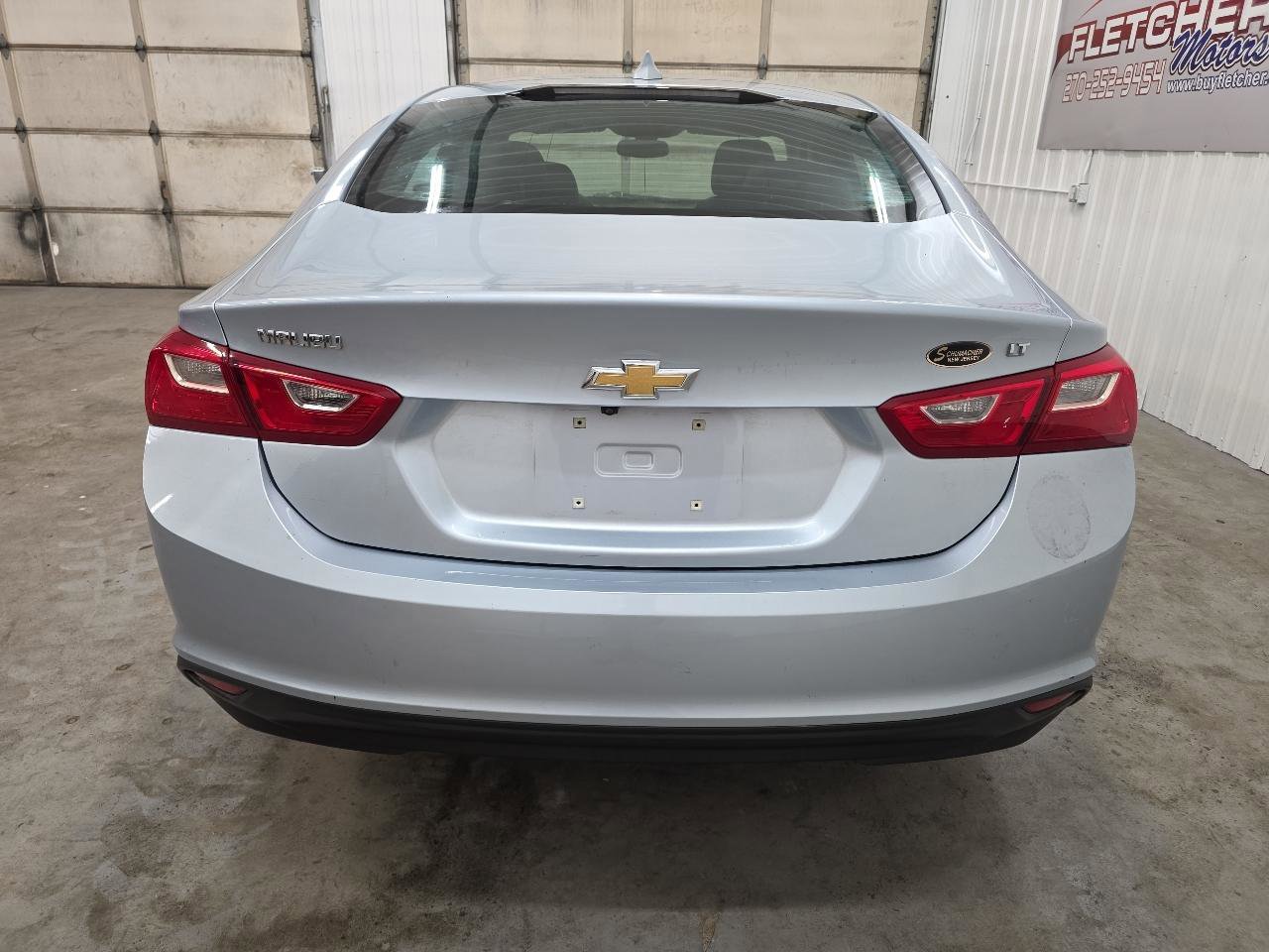 Used 2018 Chevrolet Malibu LT FWD image 16