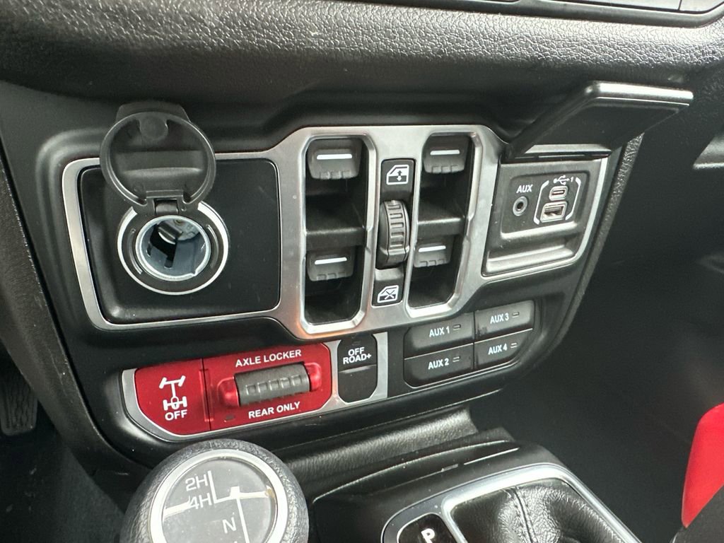 Used 2024 Jeep Gladiator Sport image 12