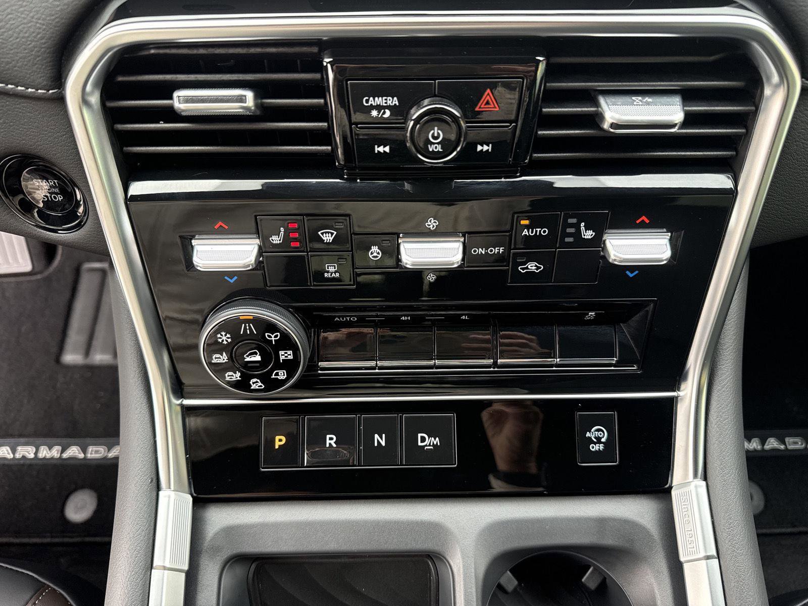 New 2026 Nissan Armada SL w/ Captain's Chari Seat Package image 32