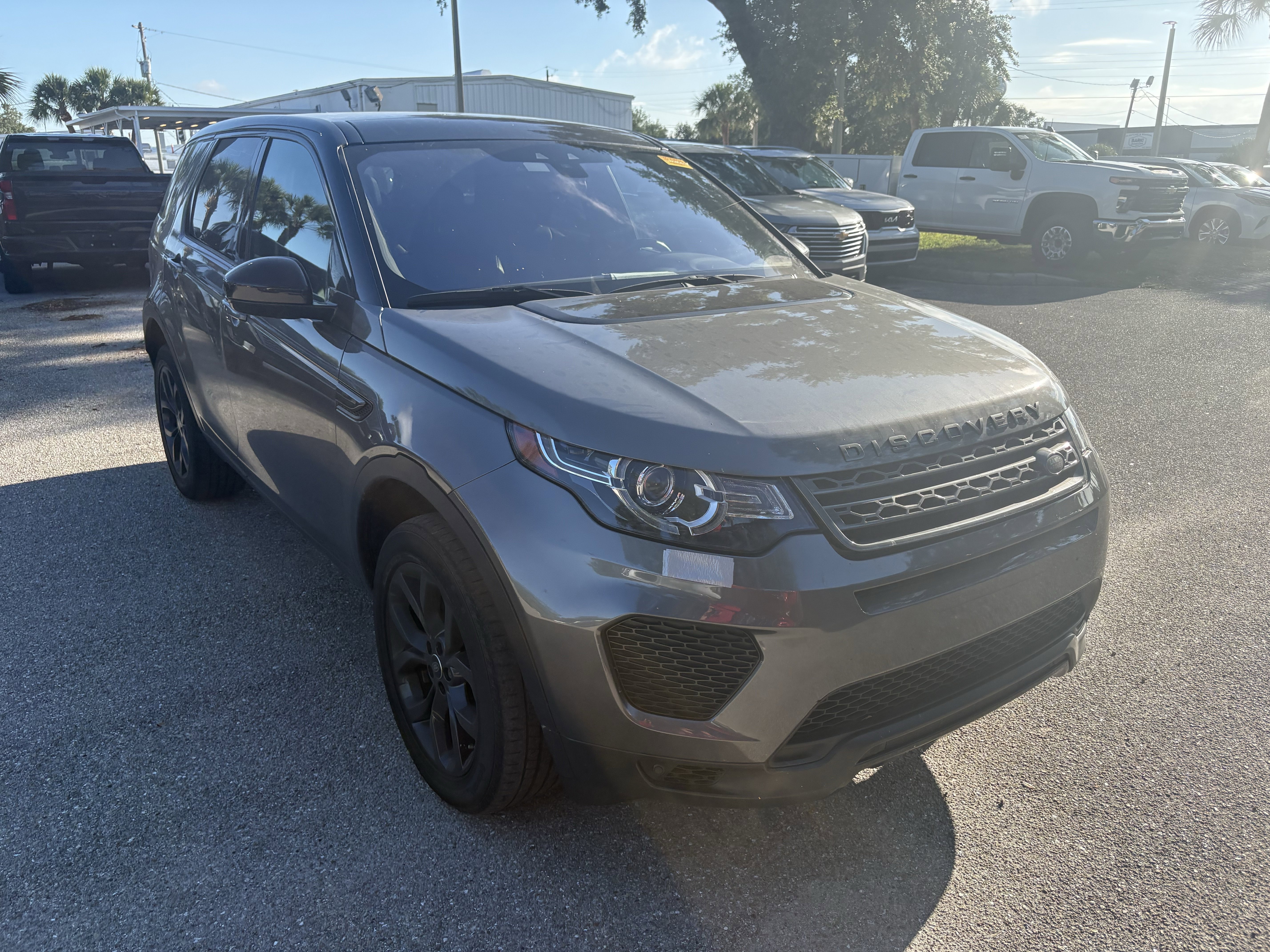 Used 2019 Land Rover Discovery Sport HSE AWD/4WD image 1