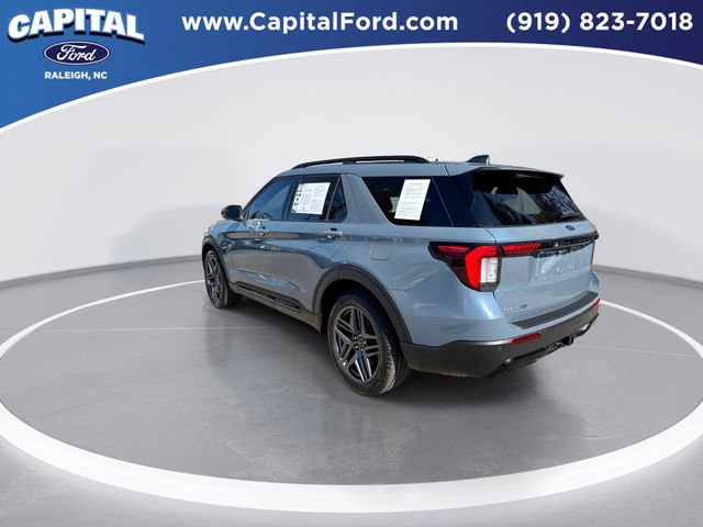 Certified 2025 Ford Explorer ST-Line w/ Premium Package AWD/4WD image 6