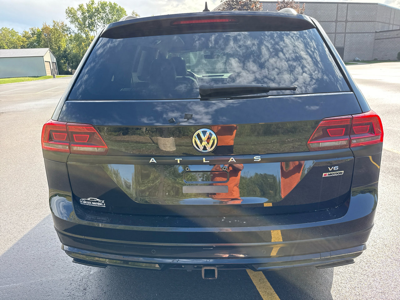 Used 2019 Volkswagen Atlas SEL R-Line image 6