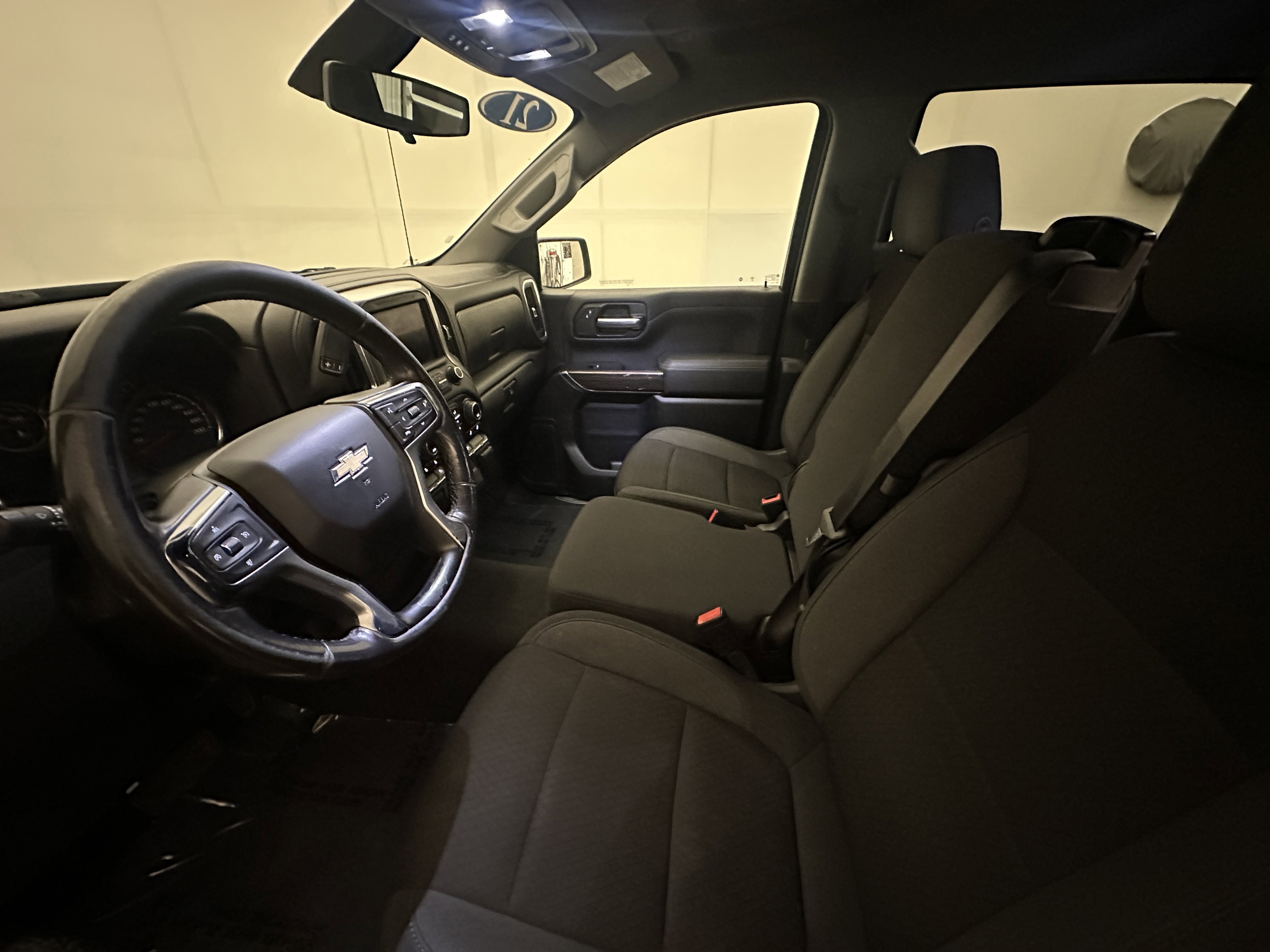 Used 2021 Chevrolet Silverado 1500 LT image 19