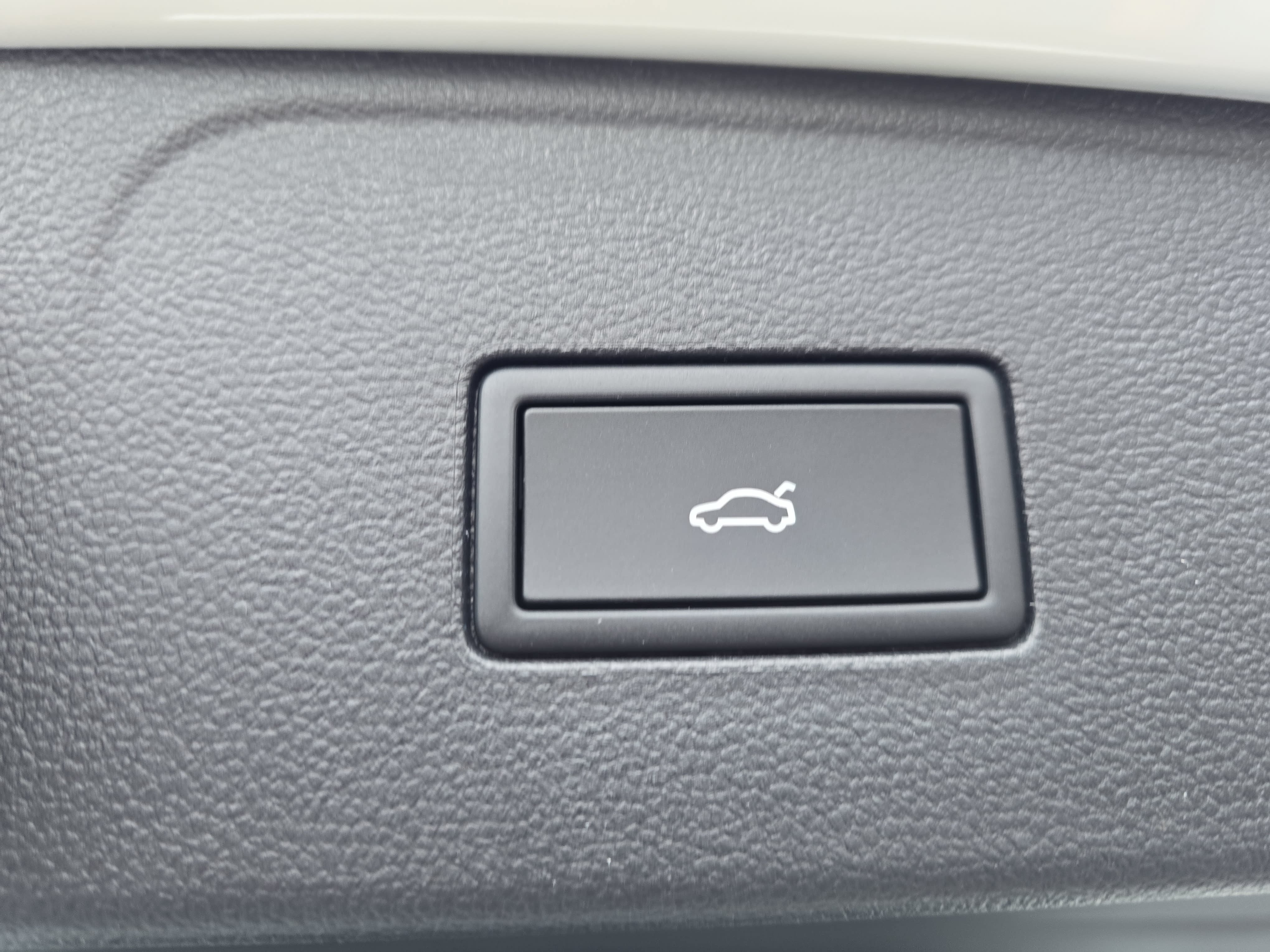 New 2026 Volkswagen Atlas SEL AWD/4WD image 14