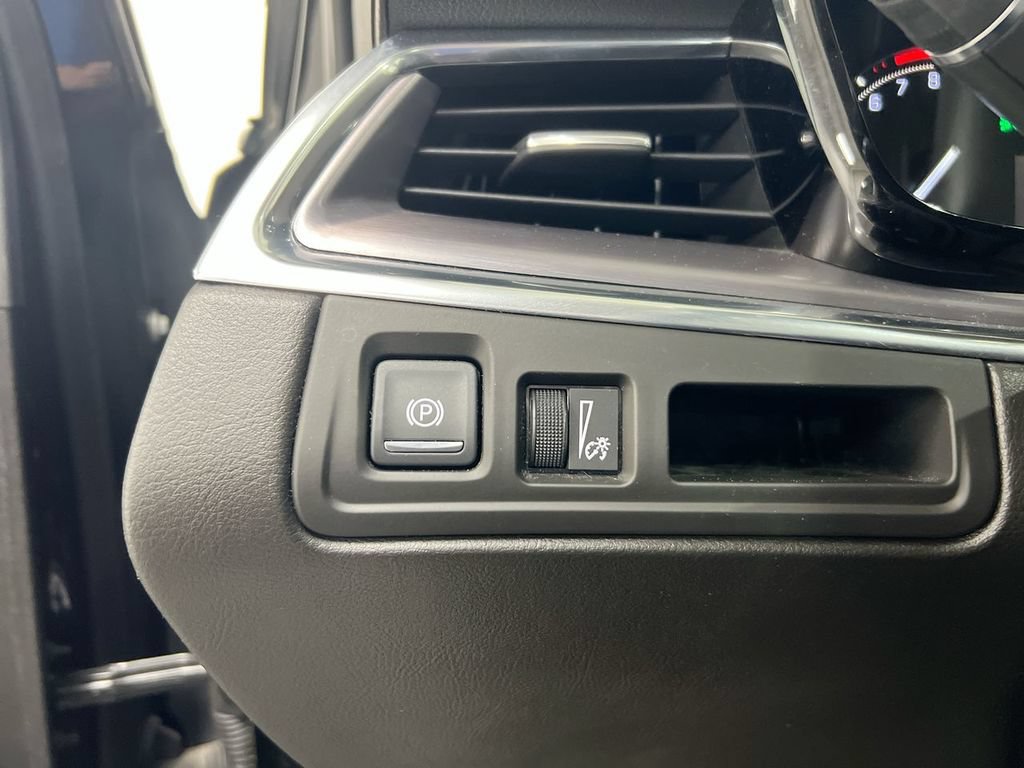 Used 2019 Cadillac XT5 Luxury AWD/4WD image 18
