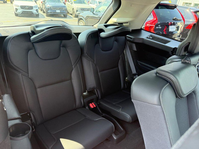 Certified 2026 Volvo XC90 B6 Ultra AWD/4WD image 12