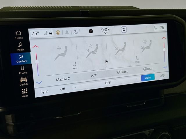 Used 2025 Jeep Wrangler Unlimited Sahara AWD/4WD image 19