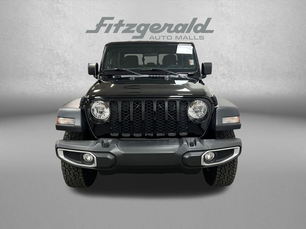 Used 2023 Jeep Gladiator Sport w/ Off Road Group AWD/4WD image 8