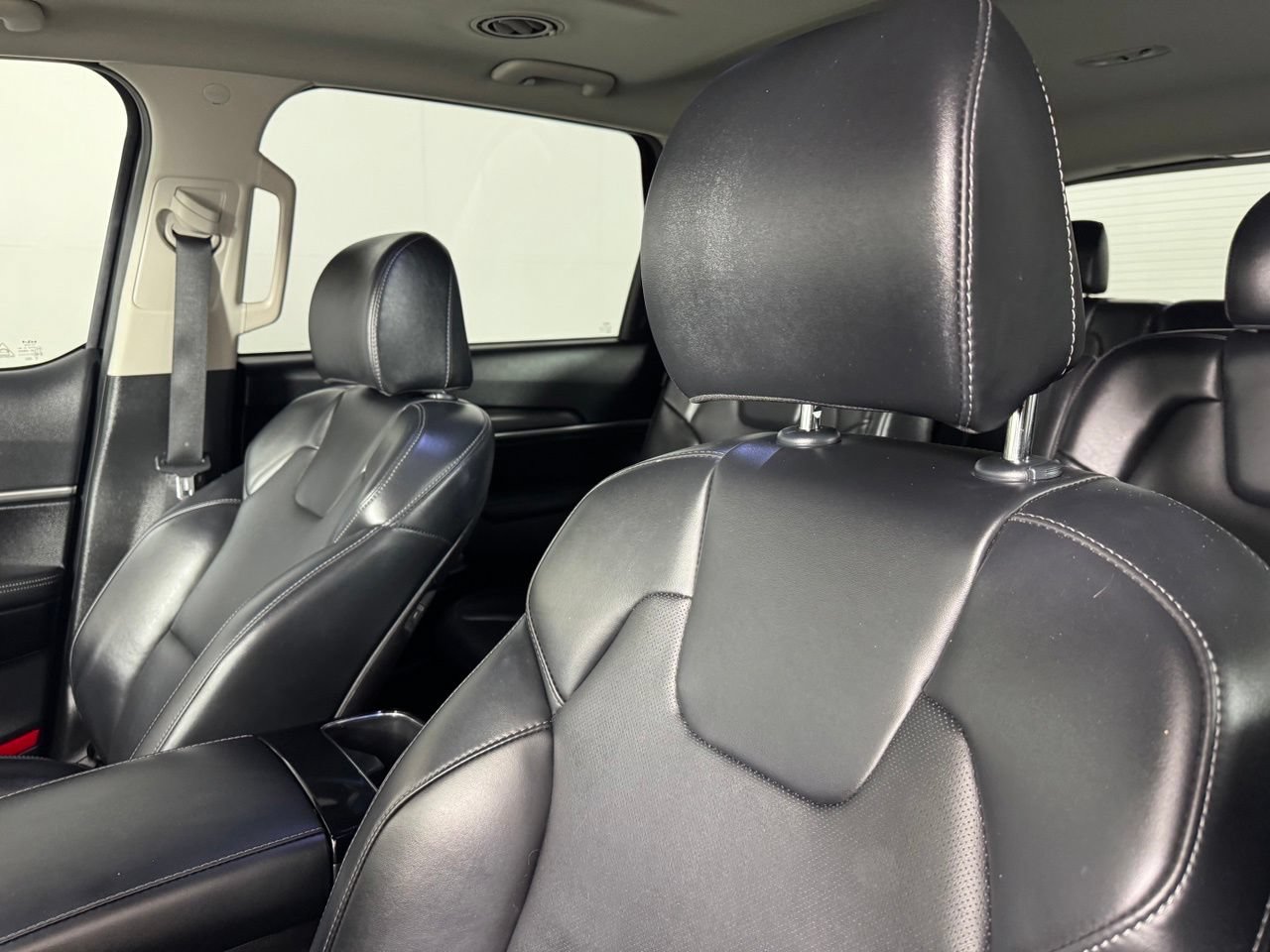 Used 2024 Kia Telluride S w/ S Sunroof Package FWD image 10
