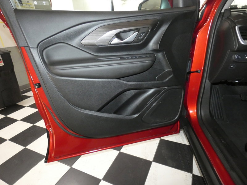 Used 2024 GMC Terrain SLE image 20