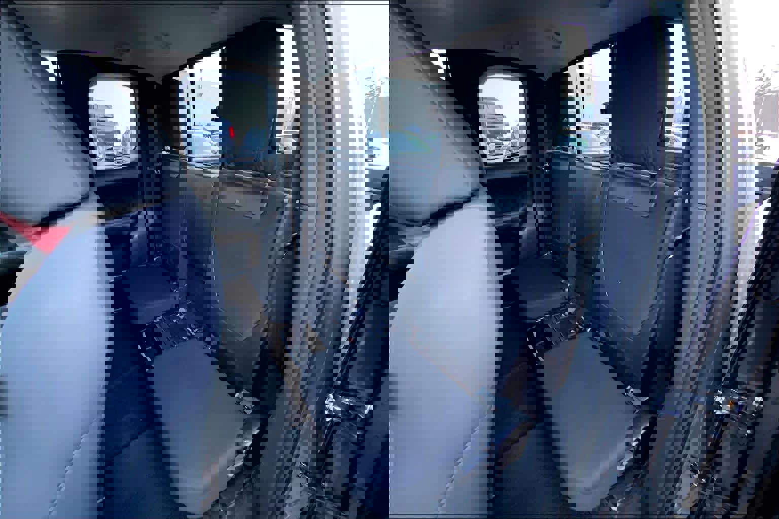 Used 2016 Toyota Tacoma SR5 w/ SR5 Appearance Package (SN) image 21