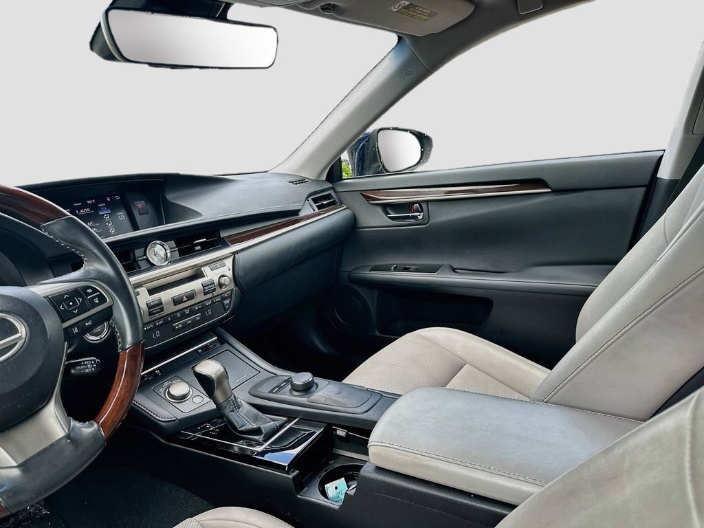 Used 2017 Lexus ES 350 w/ Premium Package FWD image 24