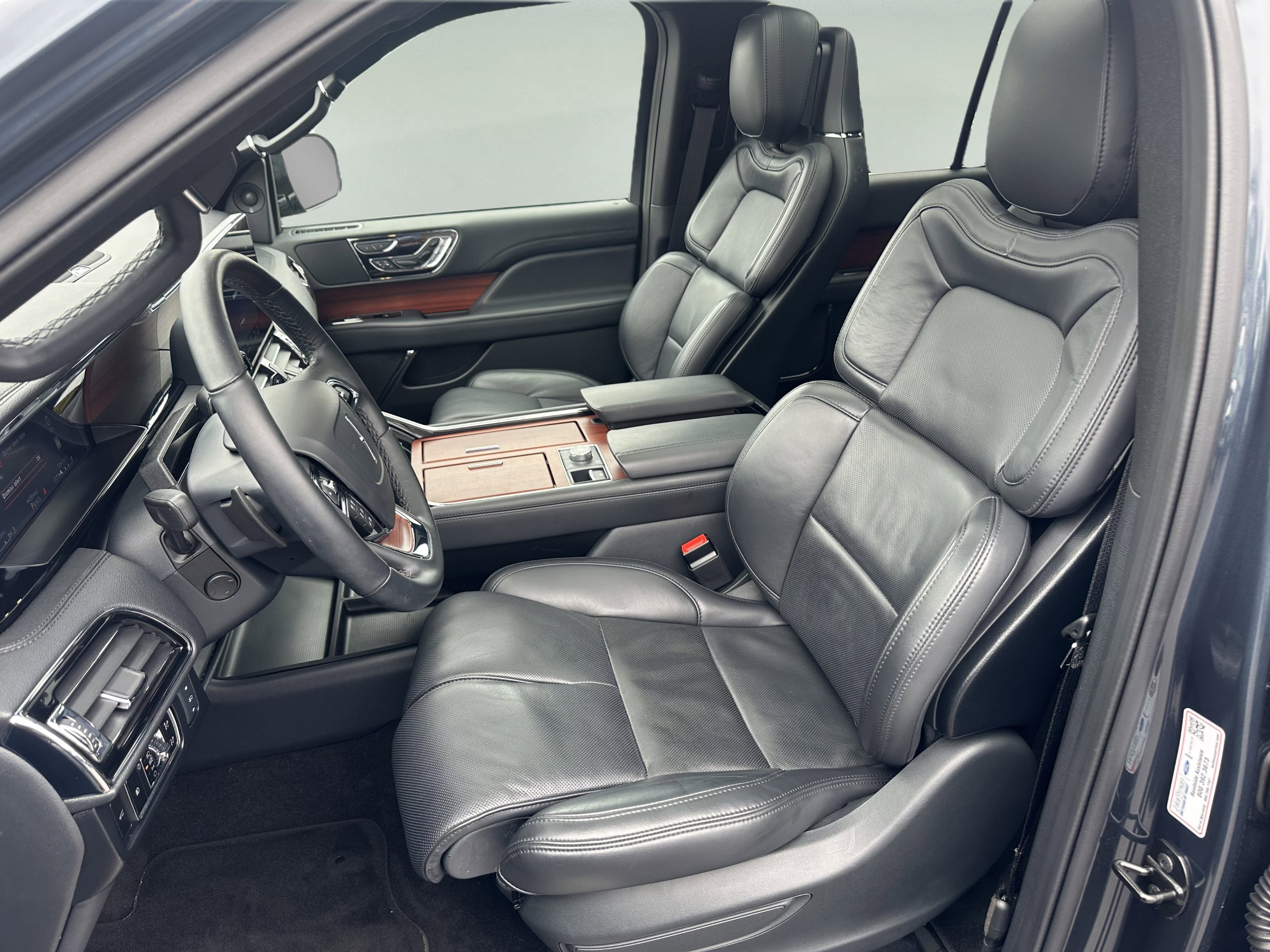 Certified 2024 Lincoln Navigator Reserve image 10