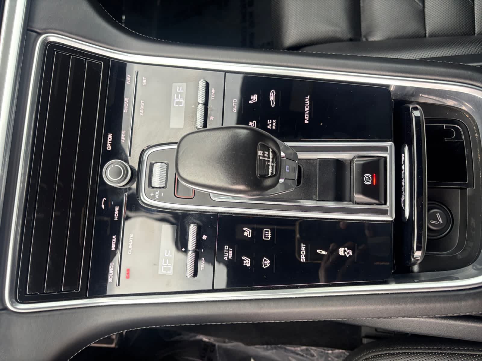 Used 2018 Porsche Panamera 4S AWD/4WD image 26