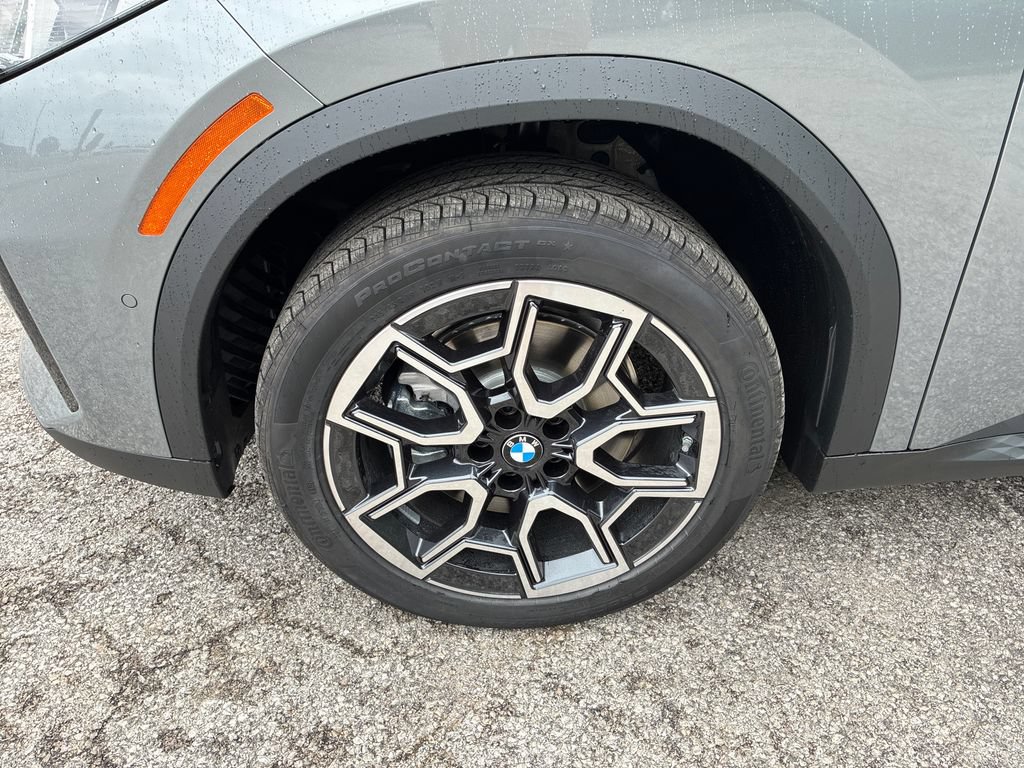 New 2026 BMW X2 xDrive28i w/ Technology Package AWD/4WD image 9