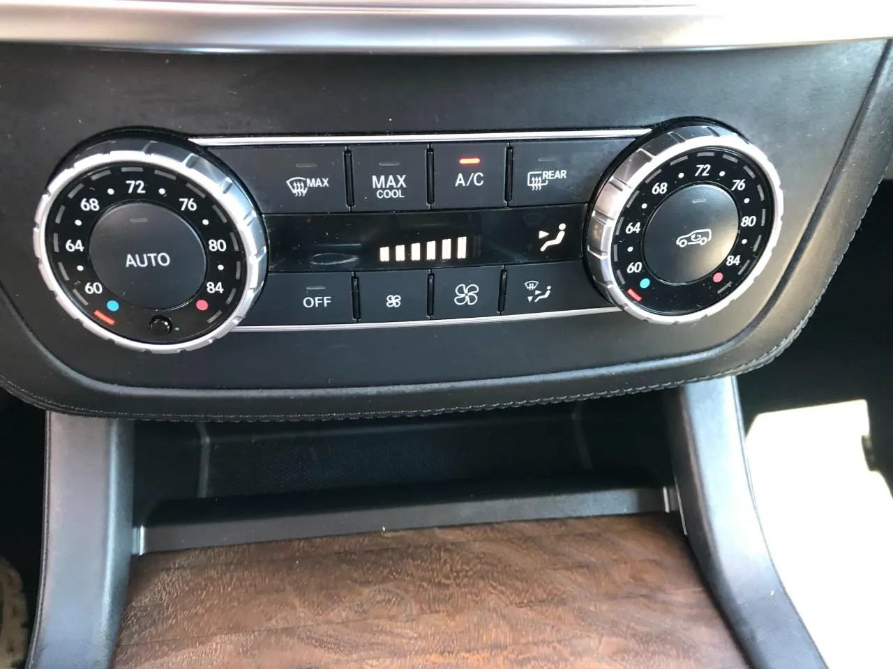Used 2015 Mercedes-Benz ML 350 4MATIC image 28