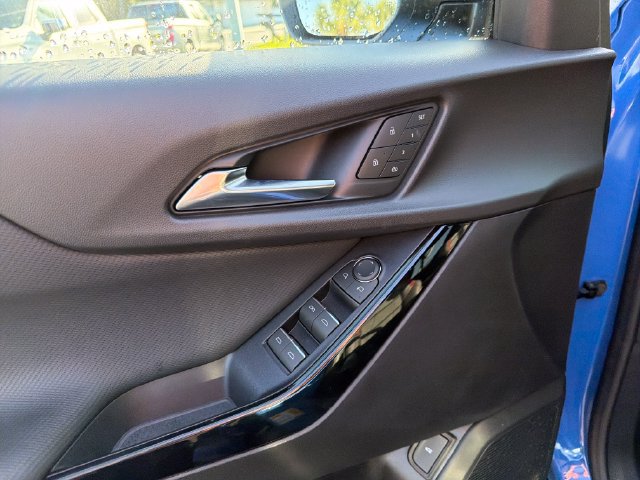 New 2027 Chevrolet Equinox RS w/ Safety and Technology Package FWD image 23