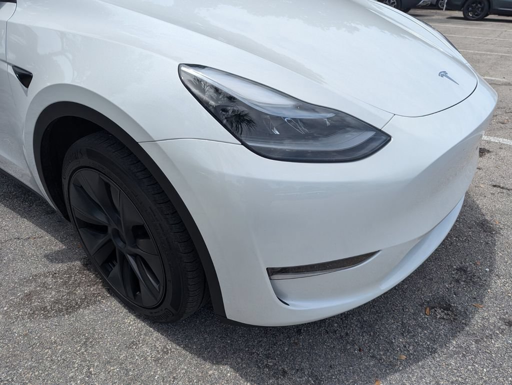 Used 2024 Tesla Model Y Long Range AWD/4WD image 9