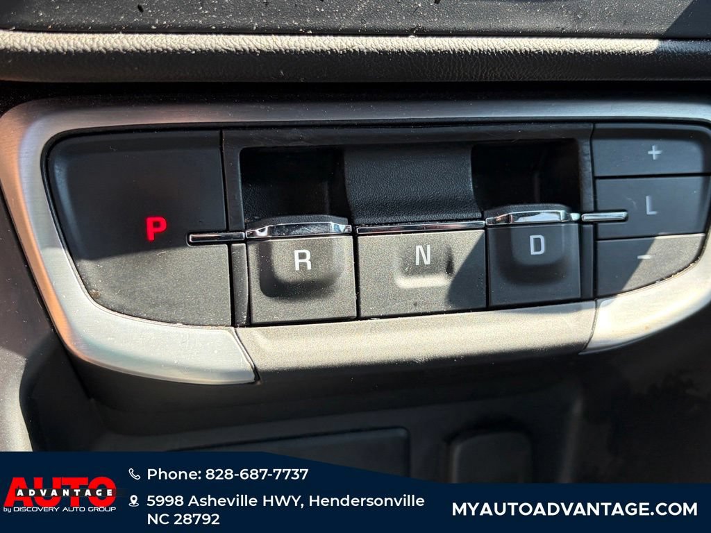 Used 2024 GMC Terrain SLE AWD/4WD image 18