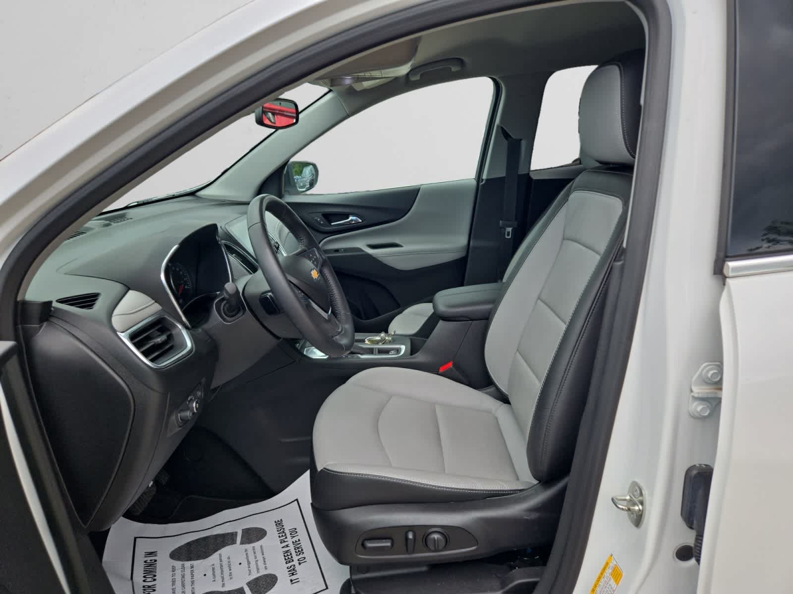Used 2019 Chevrolet Equinox Premier FWD image 9