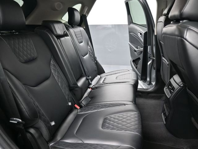 Used 2024 Ford Edge Titanium image 27