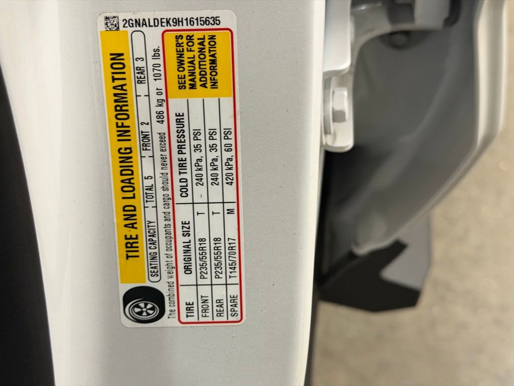 Used 2017 Chevrolet Equinox Premier w/ Enhanced Convenience Package image 27