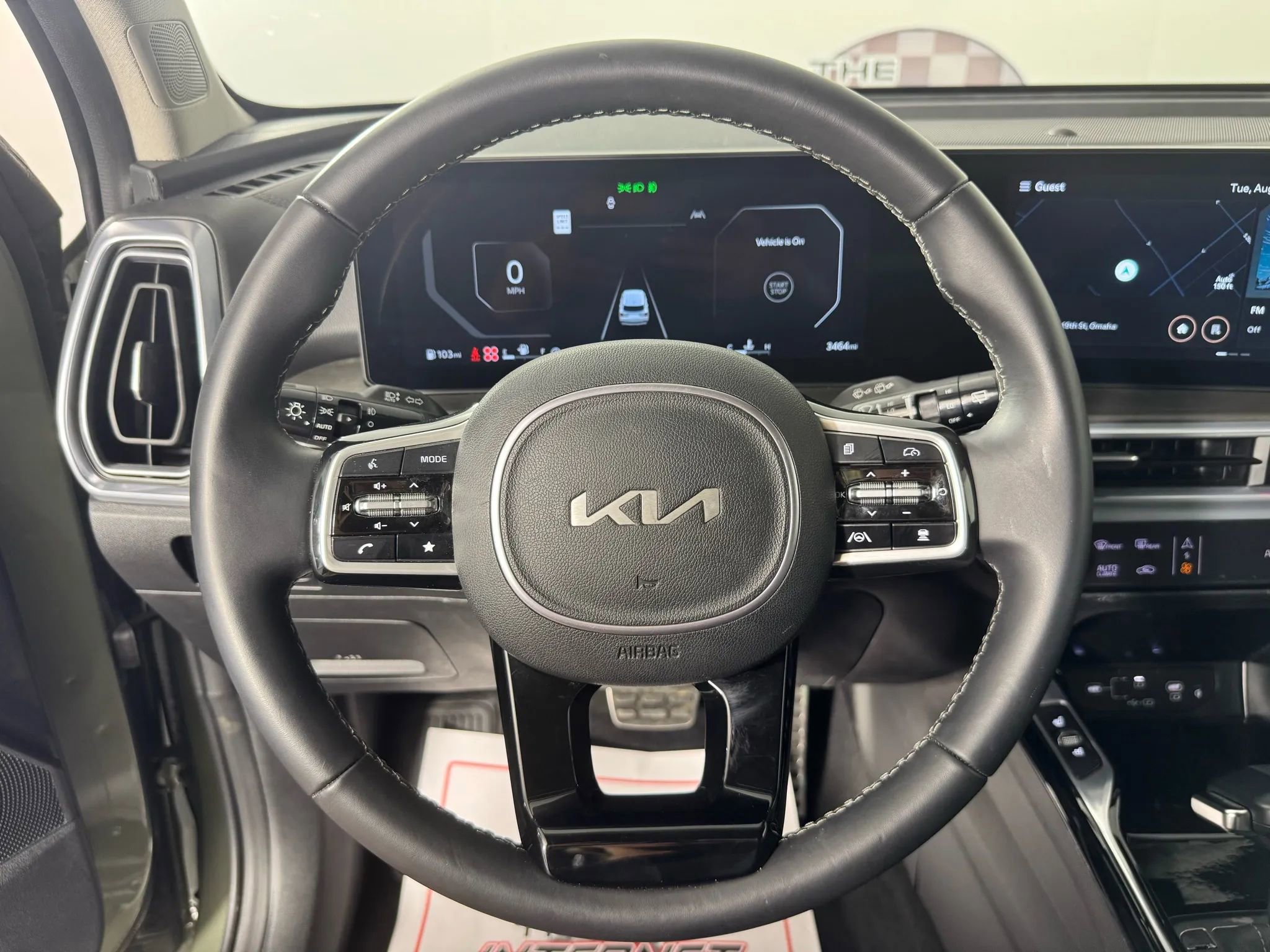Used 2025 Kia Sorento SX image 13