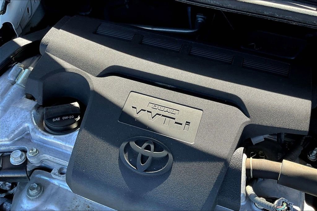 Used 2017 Toyota Camry XSE FWD image 33