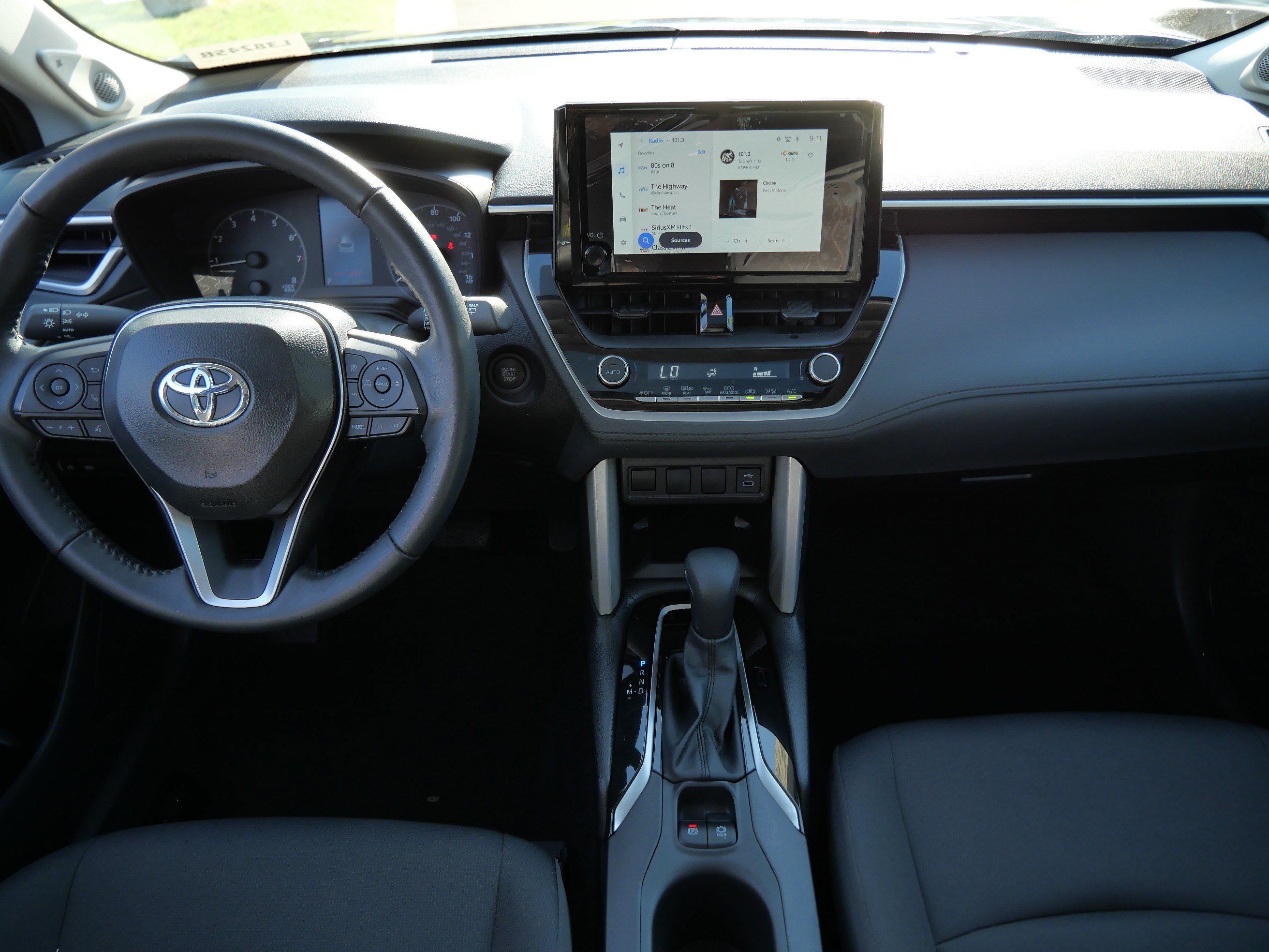 Certified 2025 Toyota Corolla Cross LE w/ Moonroof Package AWD/4WD image 11