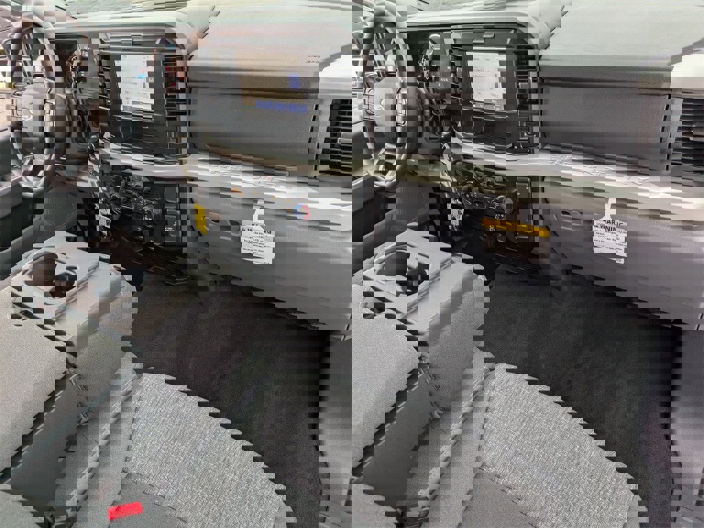 New 2025 Ford F350 XLT image 18
