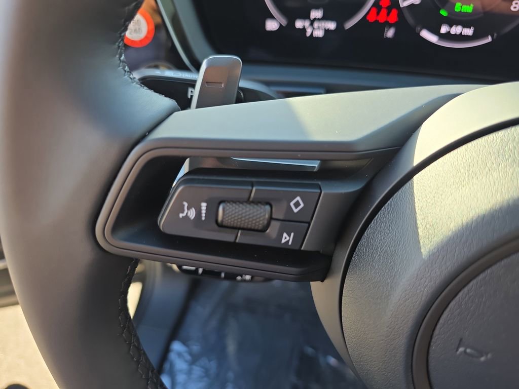 New 2026 Porsche Cayenne E-Hybrid Coupe AWD/4WD image 36